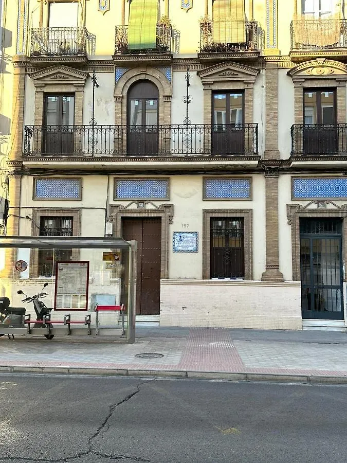 Holiday home Triana Riverside Guesthouse Seville
