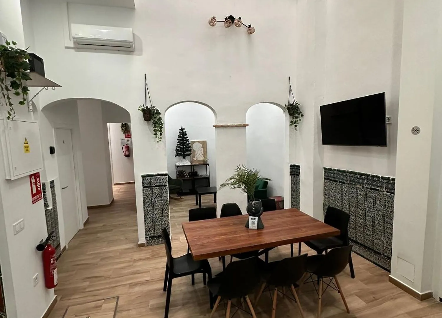 Holiday home Triana Riverside Guesthouse Seville