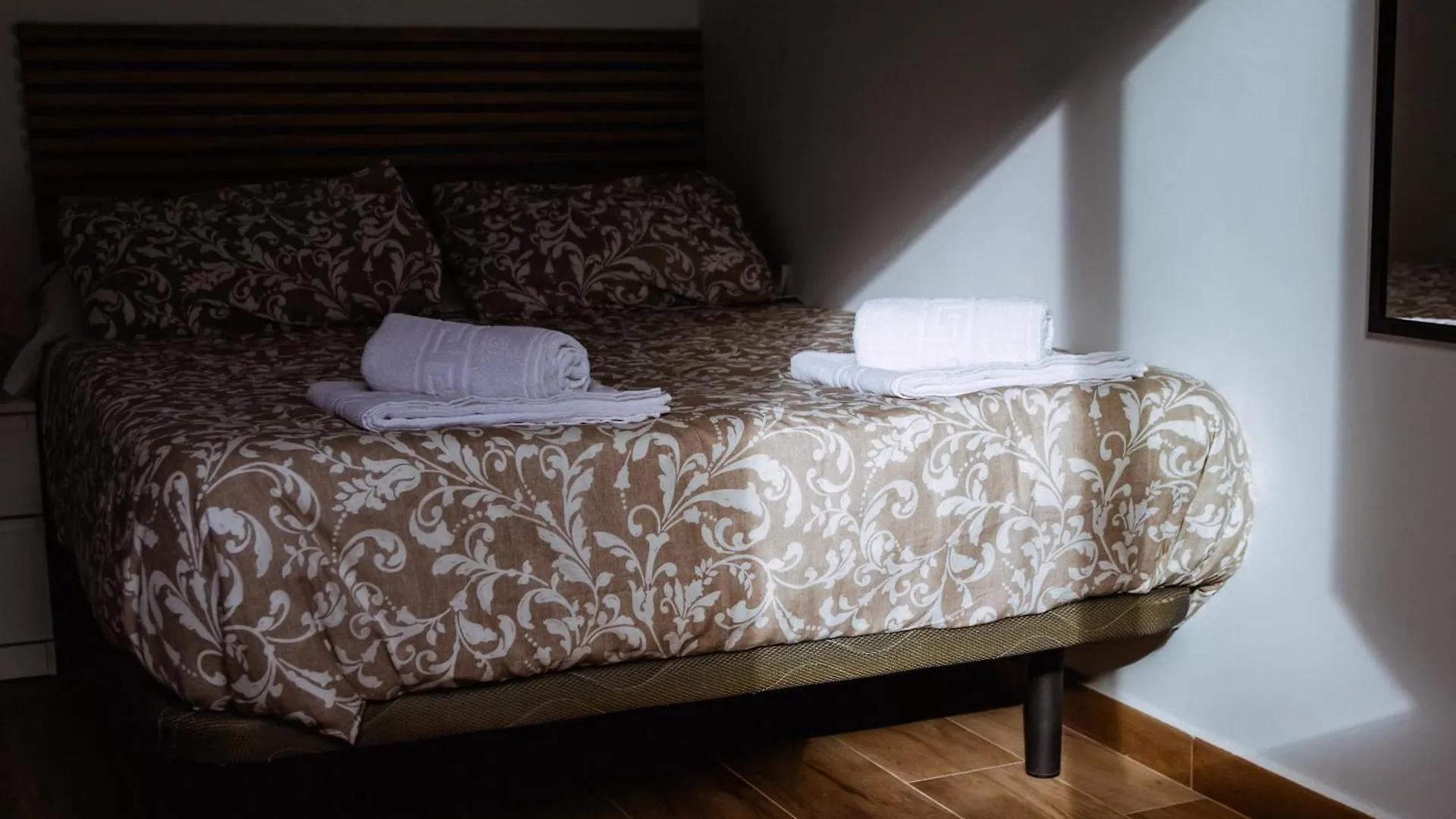 Triana Riverside Guesthouse Sevilla